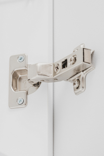 Зеркало-шкаф Ленора Белый 60х80 Сенсор 3-6К Часы Антипар